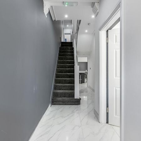 Crystal Towers Sasco Apartments แบล็คพูล ภายนอก รูปภาพ