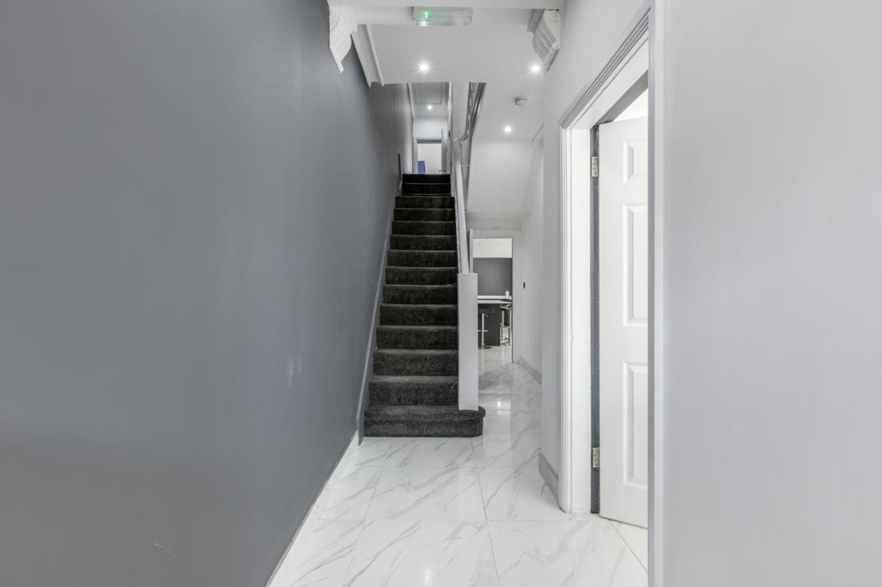 Crystal Towers Sasco Apartments แบล็คพูล ภายนอก รูปภาพ